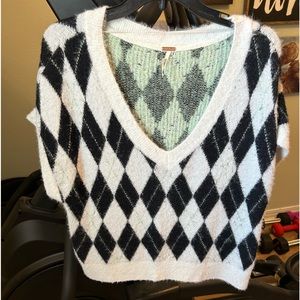 Gorgeous Free People sweater vest  Med   Sooooooo soft   Pretty argyle design